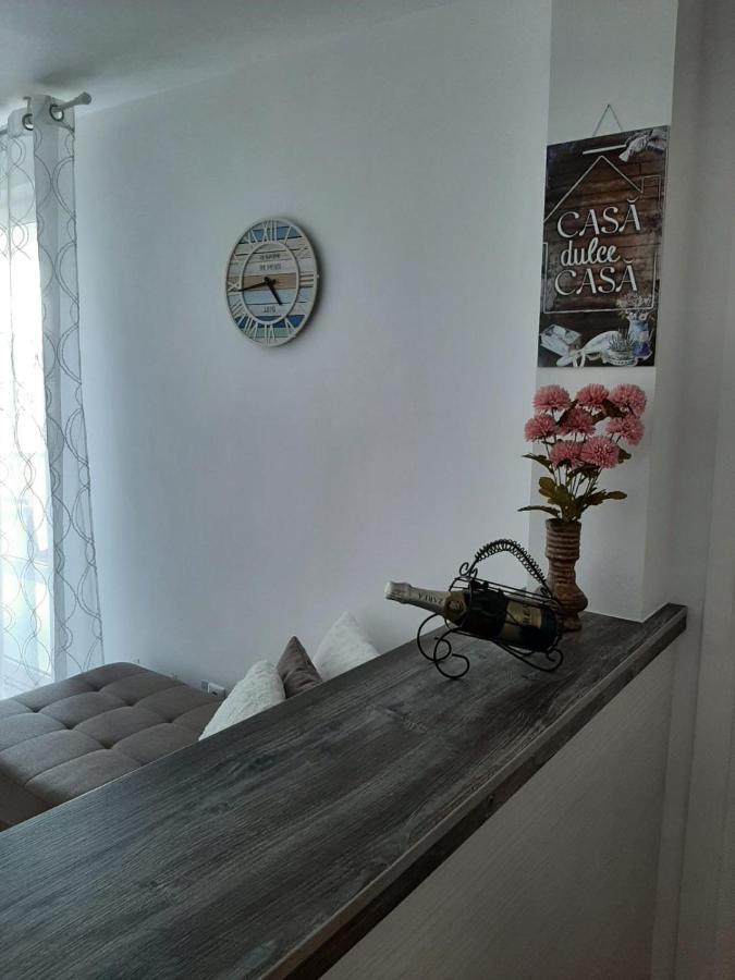 Chic Apartament Deva Exterior photo